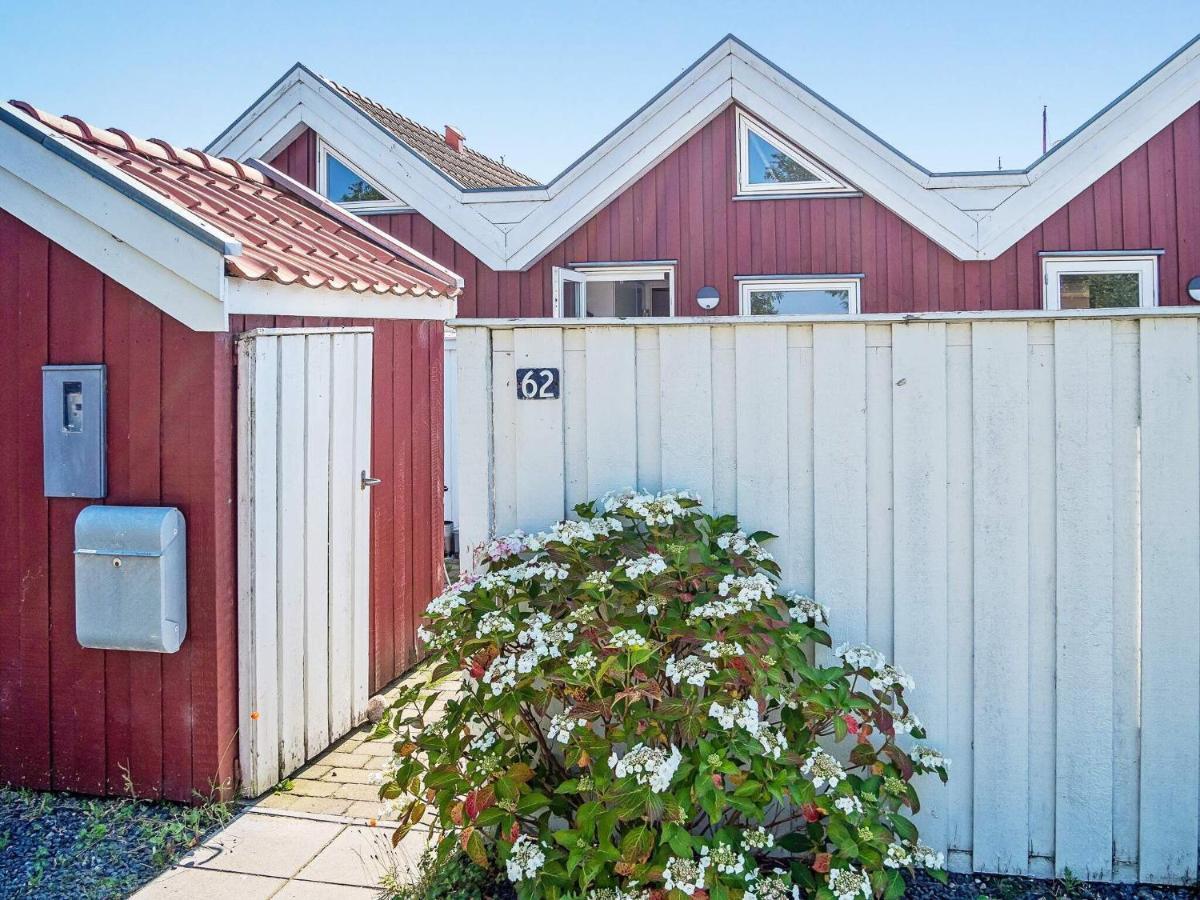 4 Person Holiday Home In Nibe Kültér fotó
